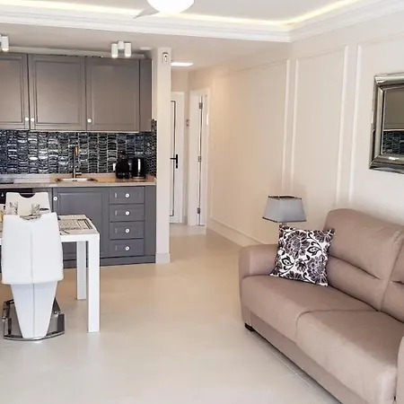 Апартаменти Malibu Blue *