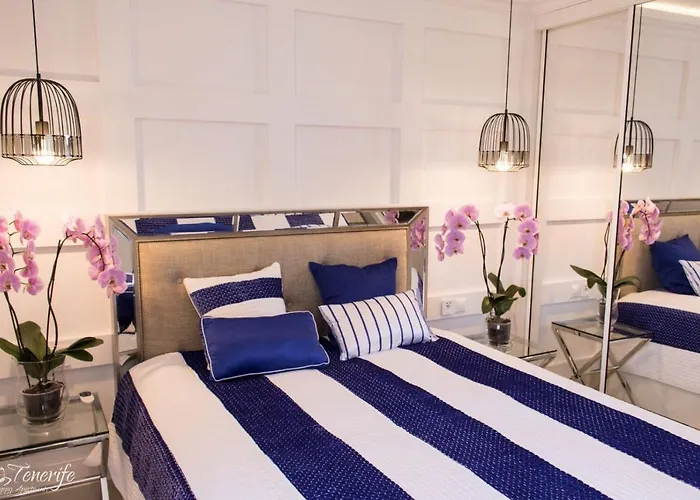 Apartment Malibu Blue