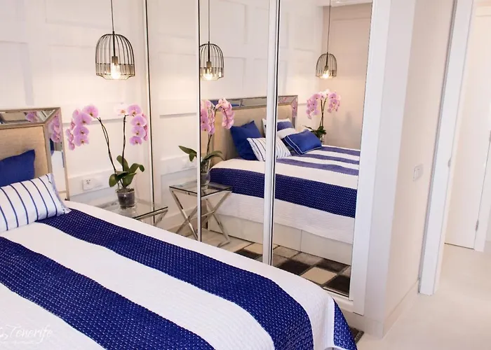 Apartment Malibu Blue