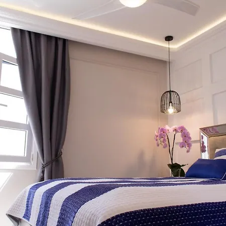 Malibu Blue * אדחה